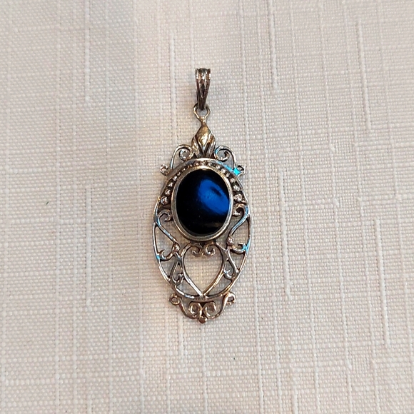 Jewelry - Vintage Sterling Silver with Onyx Pendant